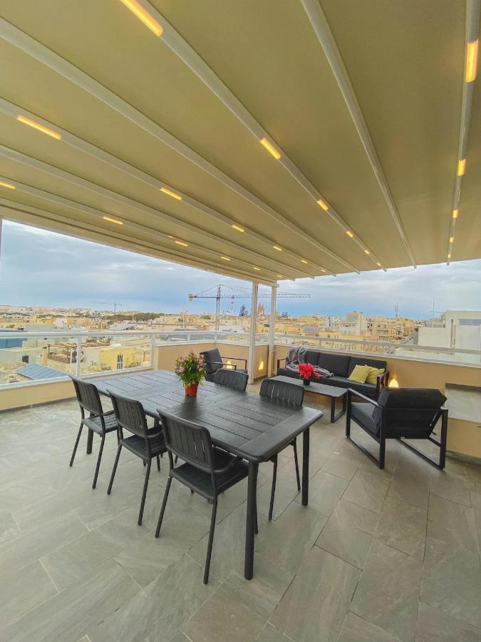 The Blue Mill Penthouse With Beautiful Views Appartement Naxxar Buitenkant foto
